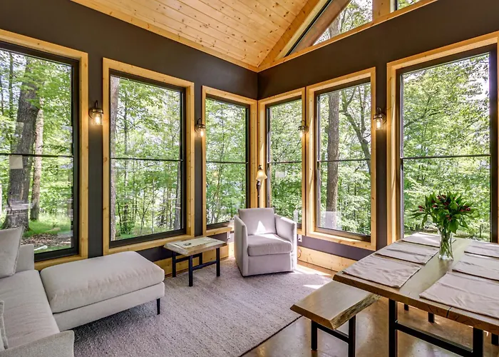 Waterfront Cabin On Trout Lake W/ Private Dock!