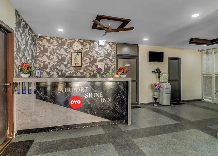 Hotel O Airport Shine Inn