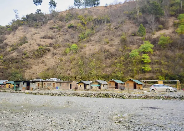 Hotel O River Valley