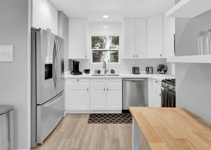 4 Bedroom L 11 Guests L Peaceful L Kids Room