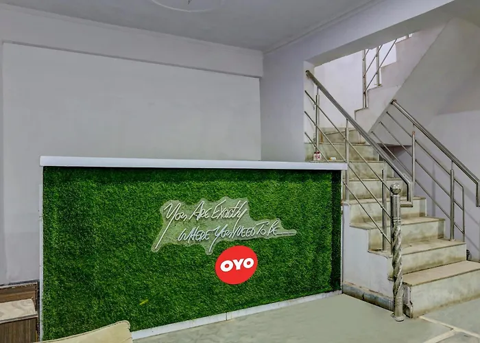 Hotel O Guru Ji Residency