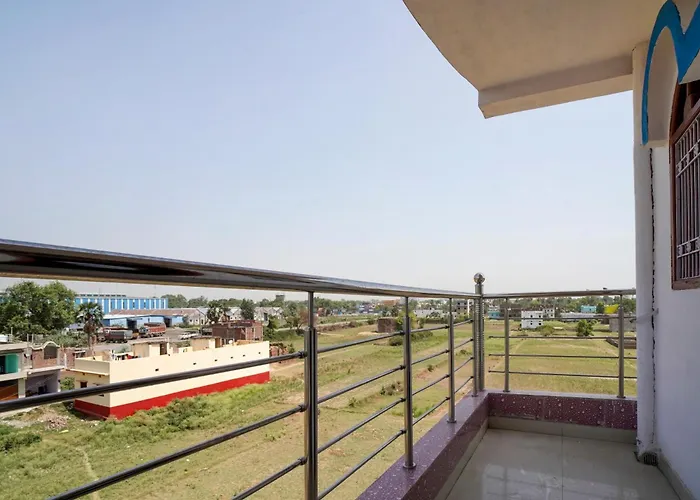 Oyo Flagship Hotel R.M