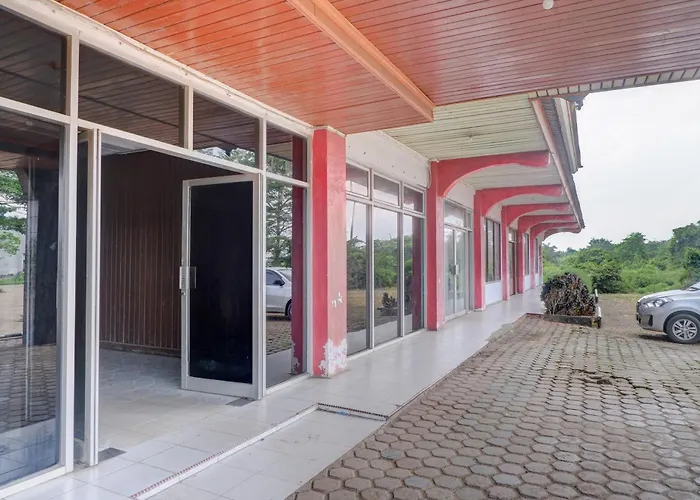 Oyo 92748 Hotel Tepian Batang Hari