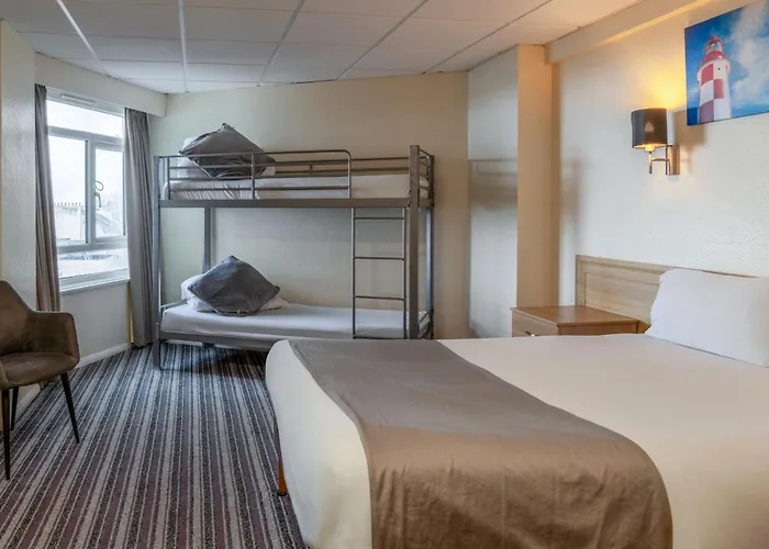 The Grand Burstin Hotel
