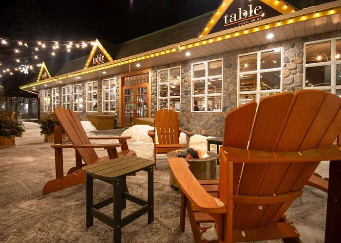 Coast Canmore Hotel & Conference Centre