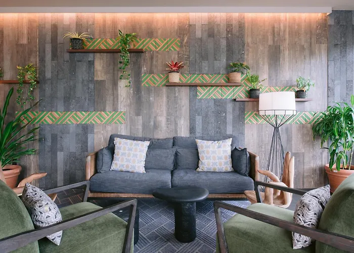 Scp Hilo Hotel