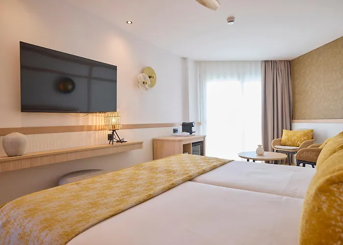 Tomir Portals Suites - Adults Only