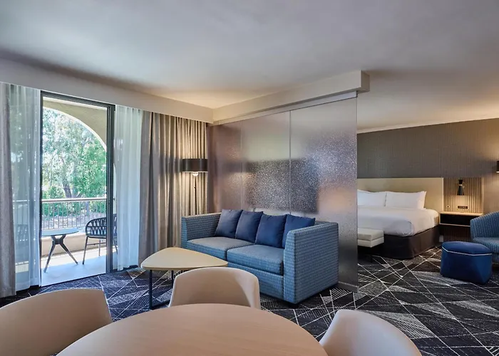 Doubletree By Hilton Newark-Fremont