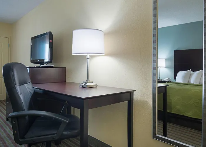 Quality Inn Calhoun North I-75