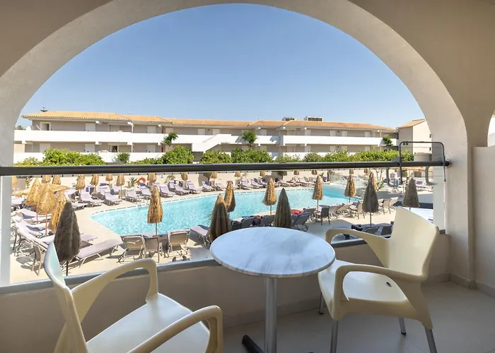 Roseland Hotel