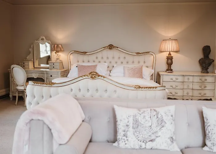 Glewstone Court Country House Hotel