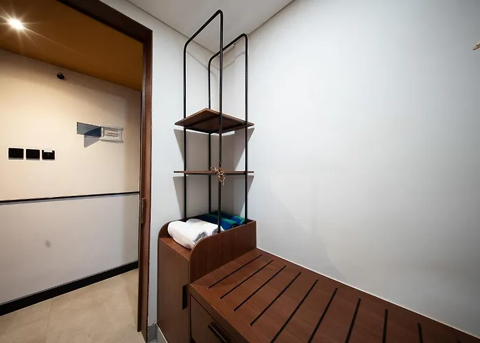 Padang Padang Inn