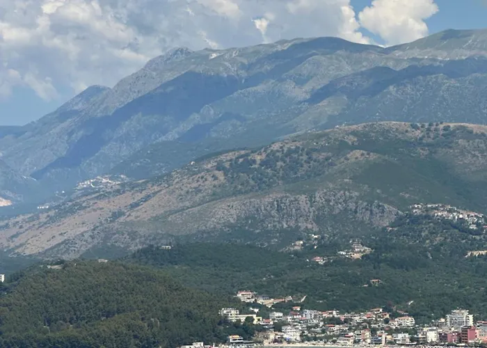 Vila Llaka