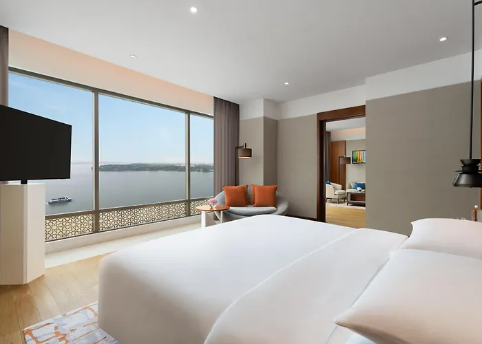 Grand Hyatt Kochi Bolgatty