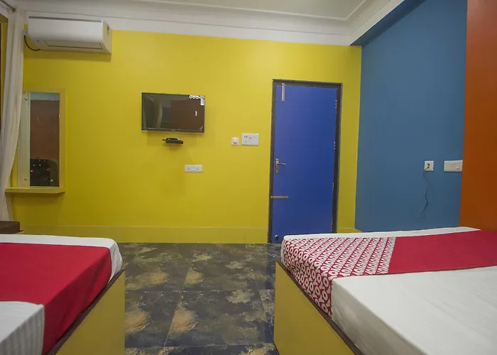 Collection O Relax Hotel