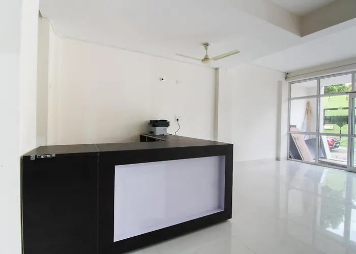 Hotel O Krishna Cottage Vrindavan