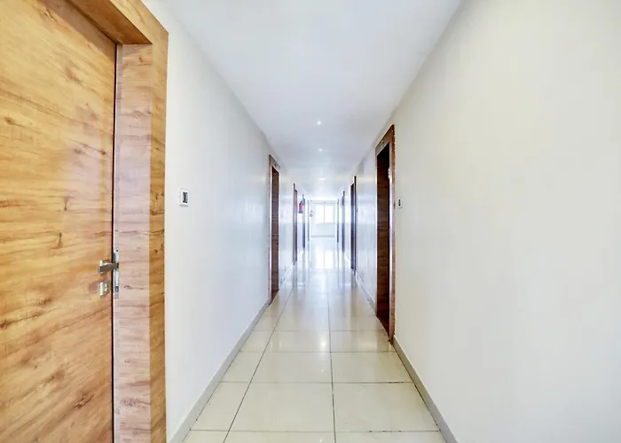 Hotel O J3 Royal Guest Rooms
