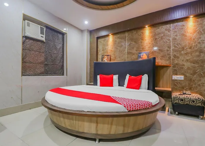 Hotel O Shiv Pukhraj