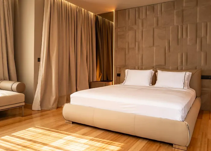 Kraal Hotel Vlore