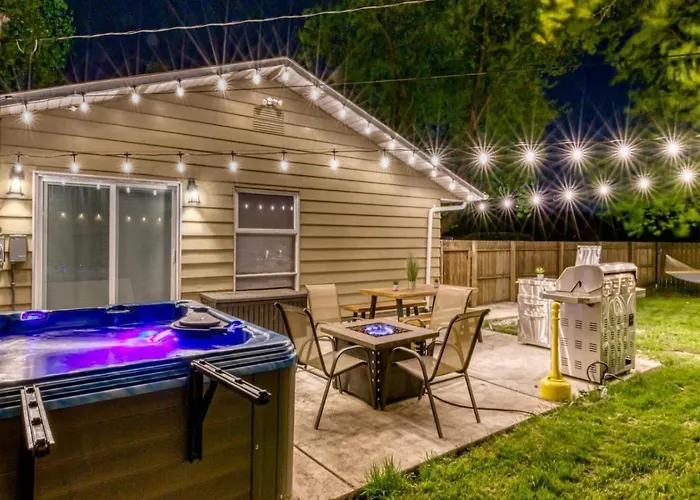 Huge Yard Family Friendly Smart Home Walk To Beach Dunes Hiking Trails