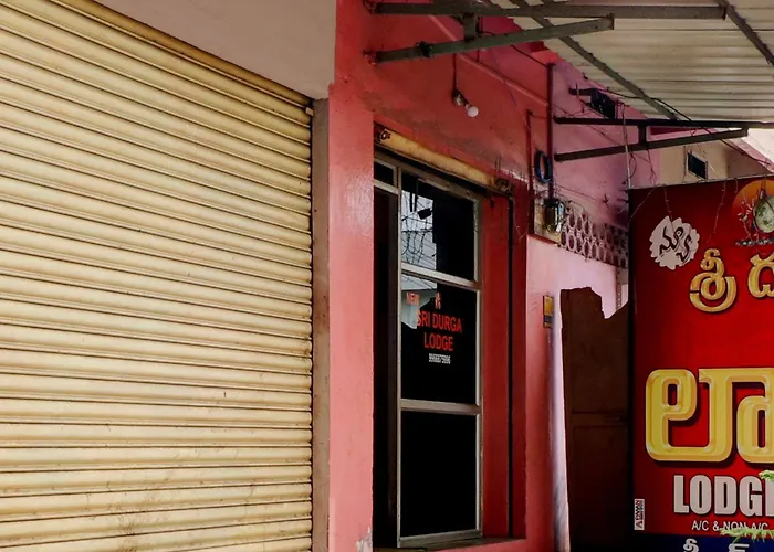 Oyo Flagship Sri Durga Lodge