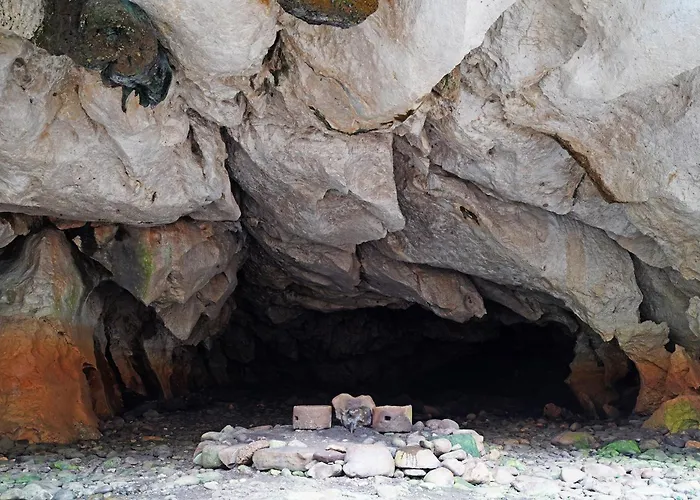 Oyo Homes 90916 Eco Tourism Geopark Rajamandala Homestay Syariah