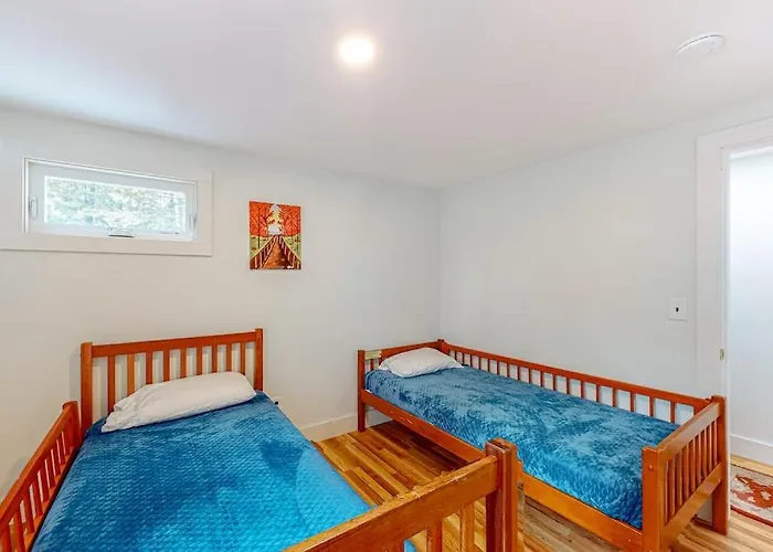 Renovated Home With Water Views, - Dogs Okay