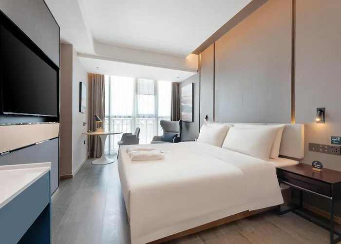 Atour Hotel Xishuangbanna Jinghong Gaozhuang Starlight Night Market