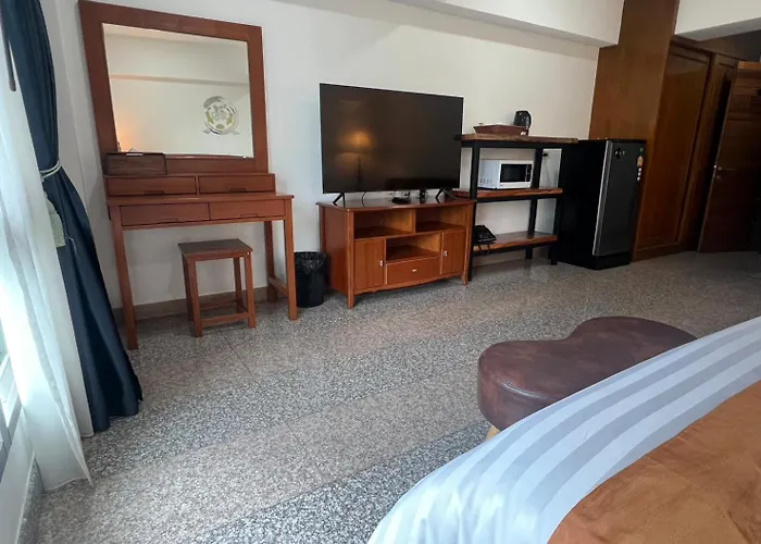 Cha Li'S Family Hotel&Hostel