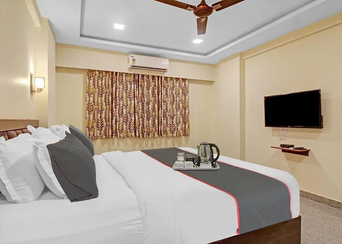 Hotel O Sudama Residency