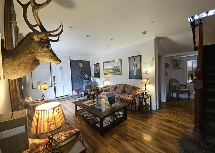 The West Highland Way Hotel And Campground Rooms And Pitches