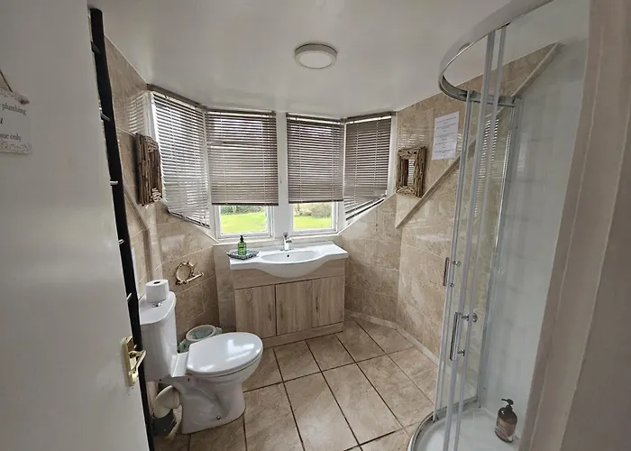 The West Highland Way Hotel And Campground Rooms And Pitches