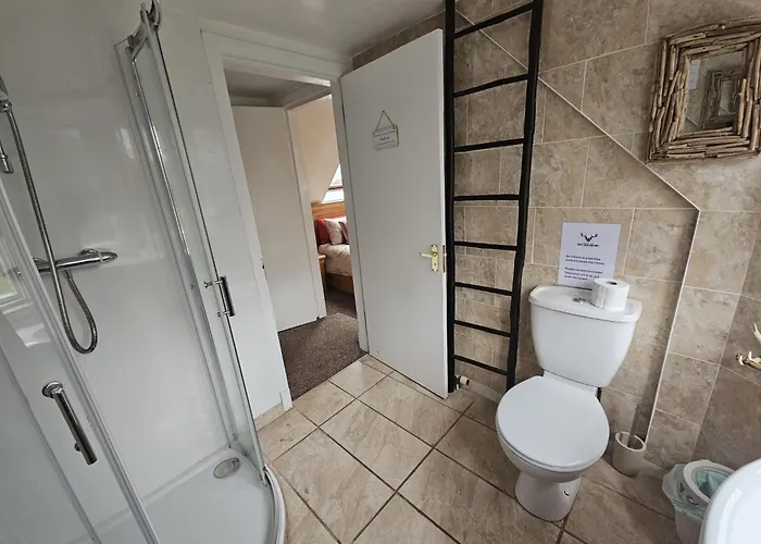 The West Highland Way Hotel And Campground Rooms And Pitches