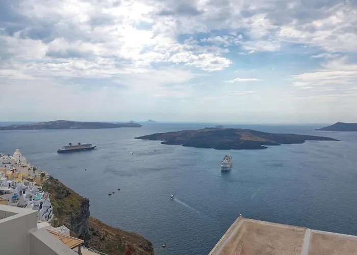 Tatakis Design Hotel With Rooftop Caldera Views