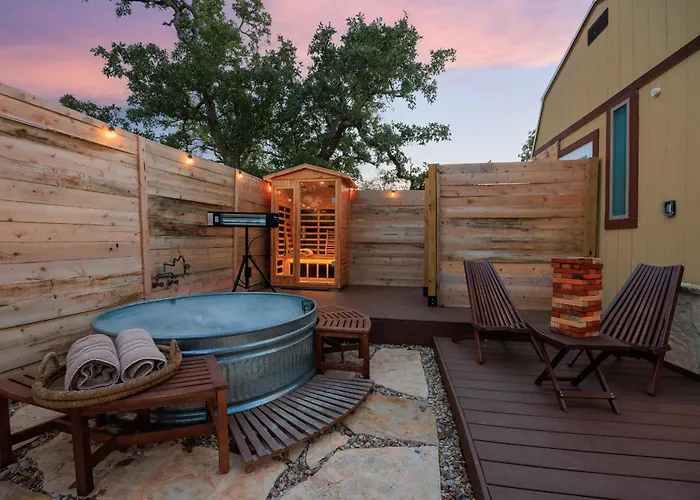 Romantic Tiny Luxury Retreat W Heated Pool, Sauna N Outdoor Shower In Wimberley 10 Acres