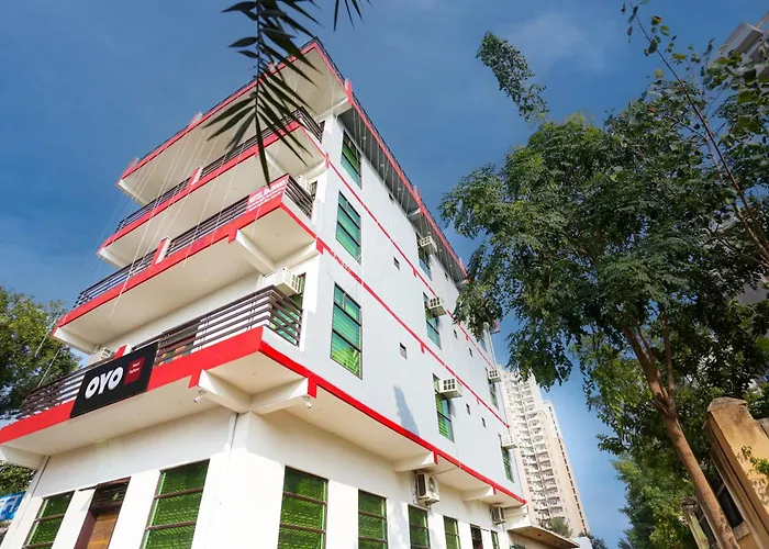 Hotel O Rajhans