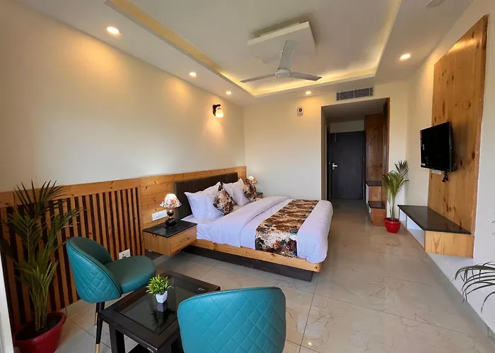 Himalayan Crescent 2 Bedroom Luxury Independent Villas Manali