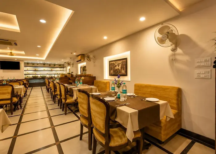 Airport La Sapphire Hotel & Restaurant With Free Airport Drop & Breakfast
