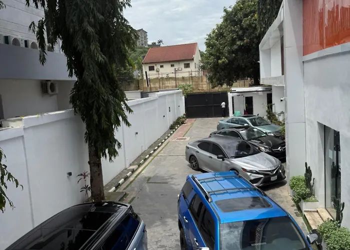 Austra Hotels And Apartments Maitama Abuja