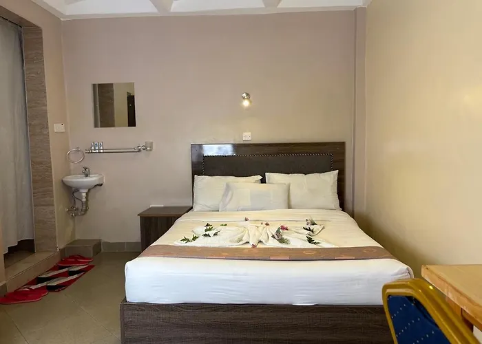 Clavina Hotel