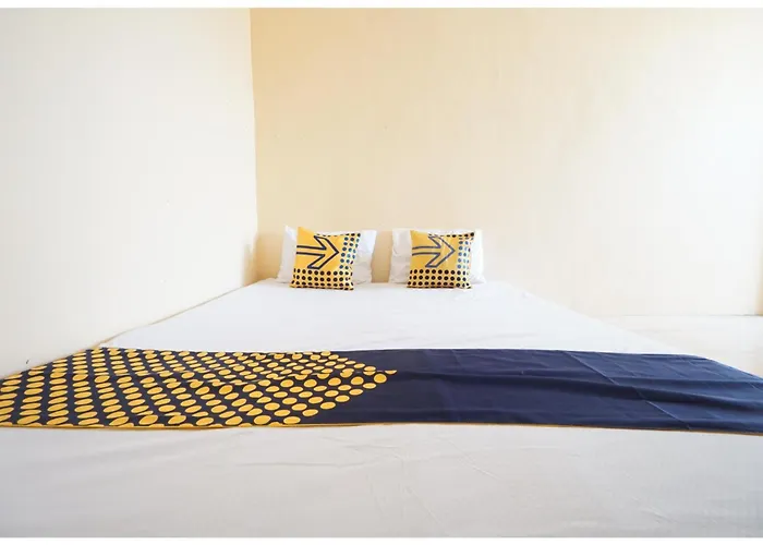 Hotel O Homestay Bu Sun Syariahneartaman Rekreasi & Pemandian Taman Suruh