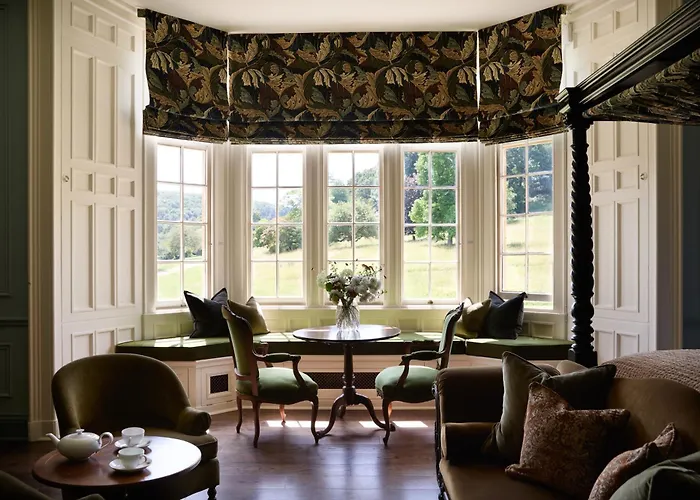 Dumbleton Hall