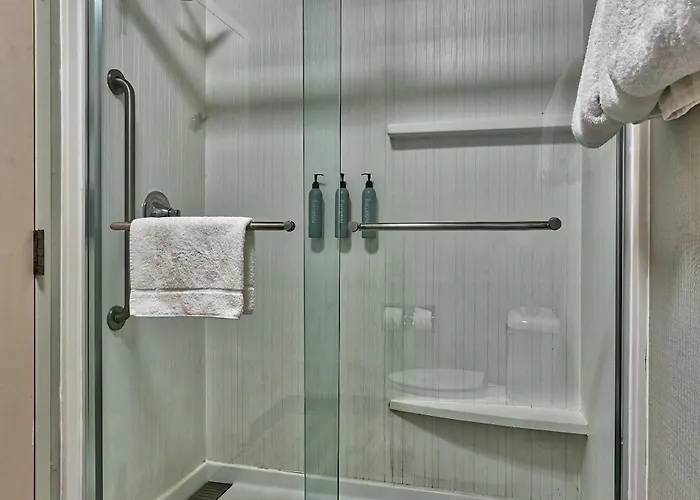 Country Inn & Suites By Radisson, Hampton Coliseum