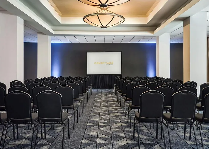 Courtyard By Marriott San Diego Mission Valley/Hotel Circle