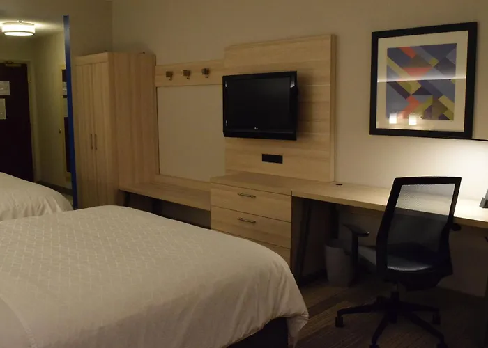 Holiday Inn Express Hotel & Suites Rochester Webster By Ihg