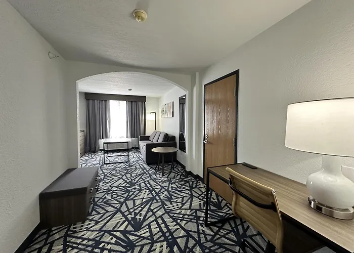Best Western Plus Lexington Ne