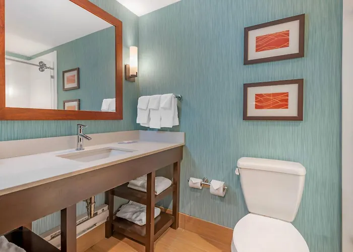 Comfort Inn & Suites Calgary Airport - North