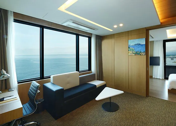Ramada By Wyndham Gangwon Sokcho