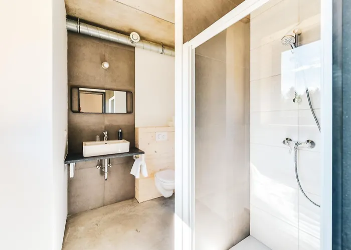 Daft Hotel & Glamping