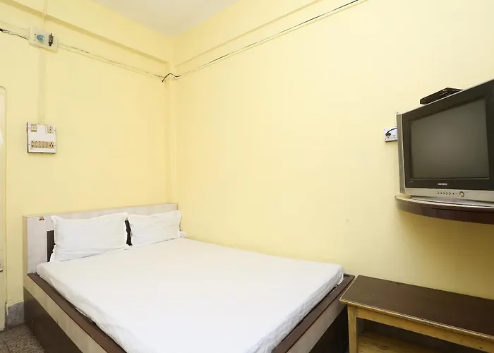 Hotel O Surya